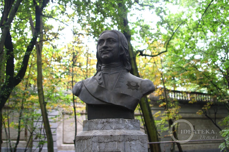 Памятник Петру Первому в Брюсселе