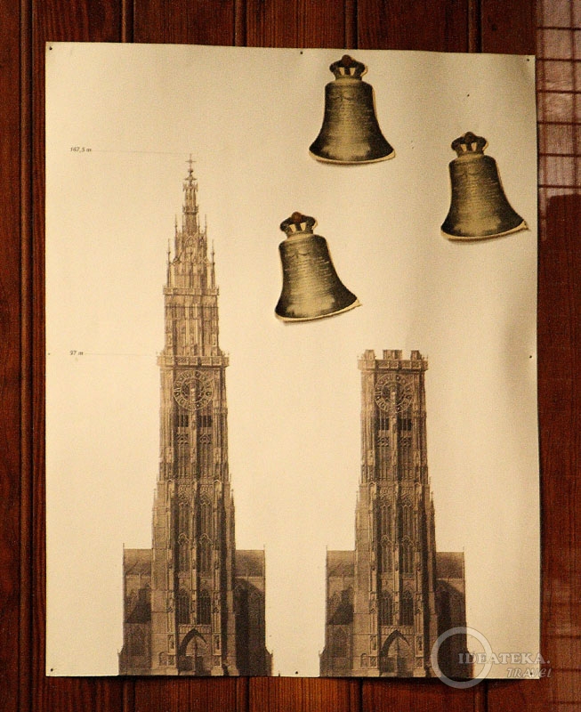 Изображение колокольни собора святого Ромбаута.