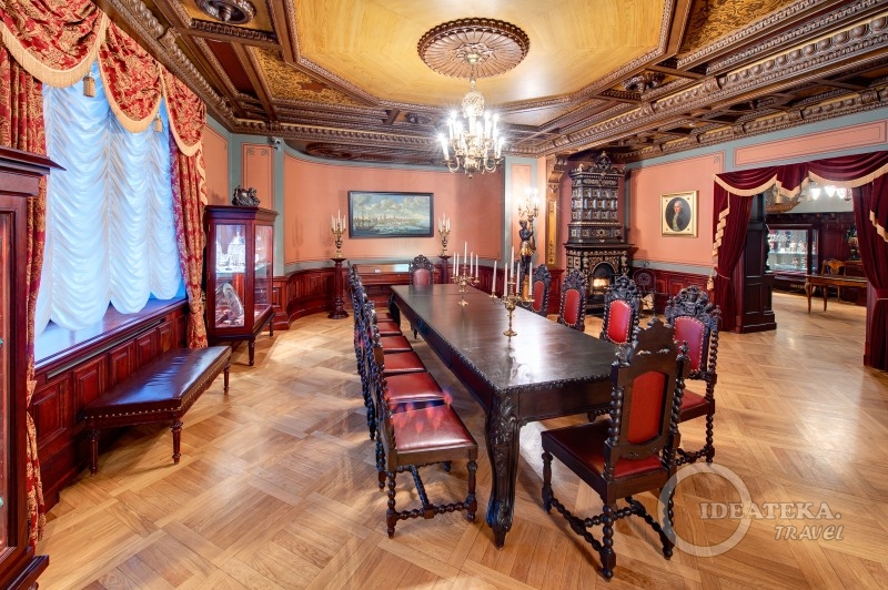Historical Cabinet в Доме Черноголовых