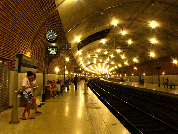 Железнодорожная станция в Монако
