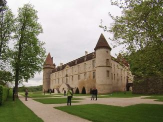 Шато де Базошес (Chateau de Bazoches)