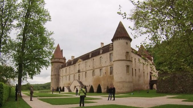 Шато де Базошес (Chateau de Bazoches)
