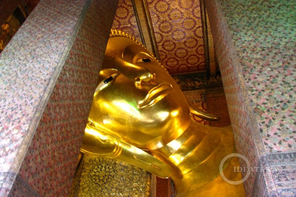 Статуя Будды, ожидающего достижения нирваны, Бангкок, Таиланд