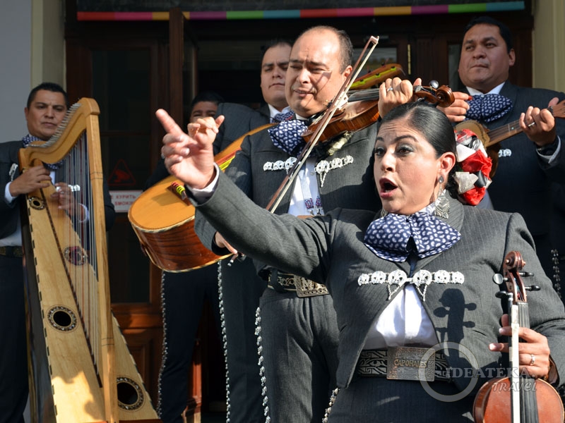 Выступление мексиканских музыкантов