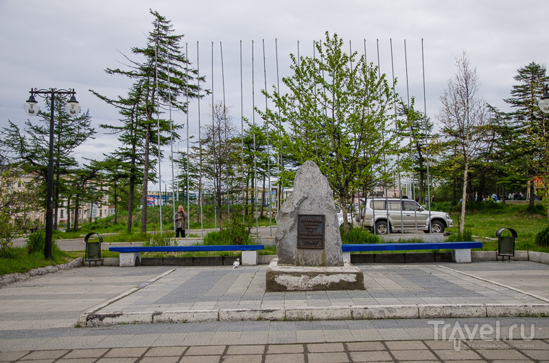 Монумент в центре города Магадана