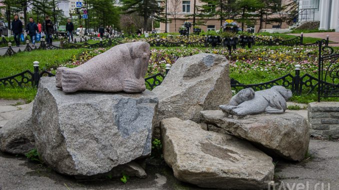 Арт-объект на проспекте Ленина в Магадане