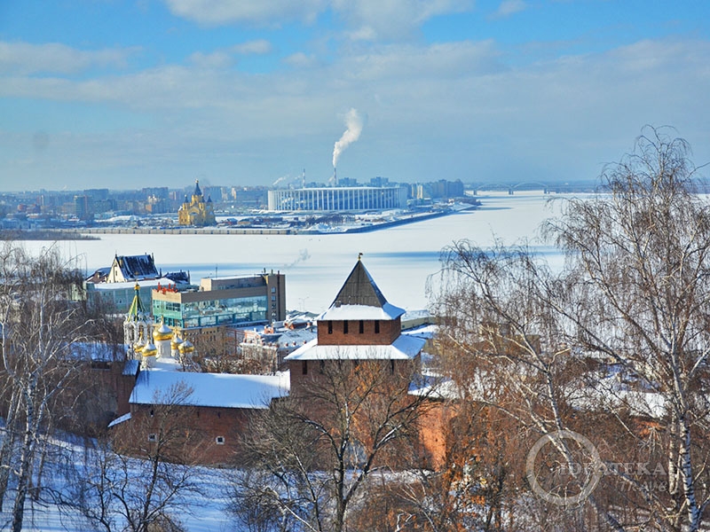 Вид на Нижний Новгород со стены кремля