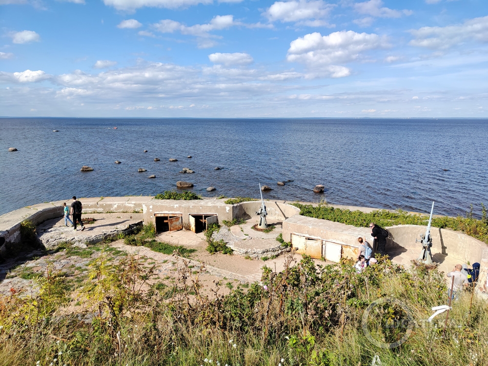 Форт Риф и вид на Балтийское море