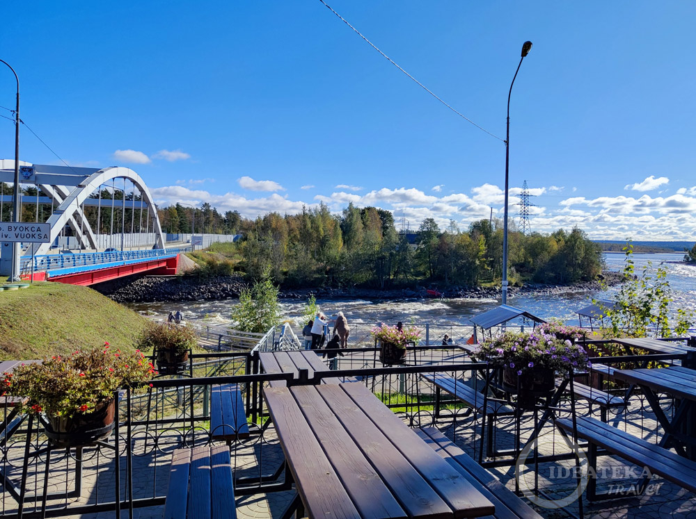 Вид из кафе Wave в Лосево