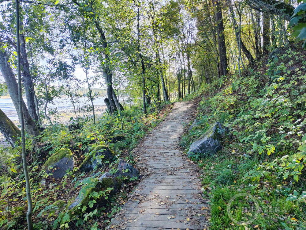 Пешеходная тропа вдоль Лосевских порогов