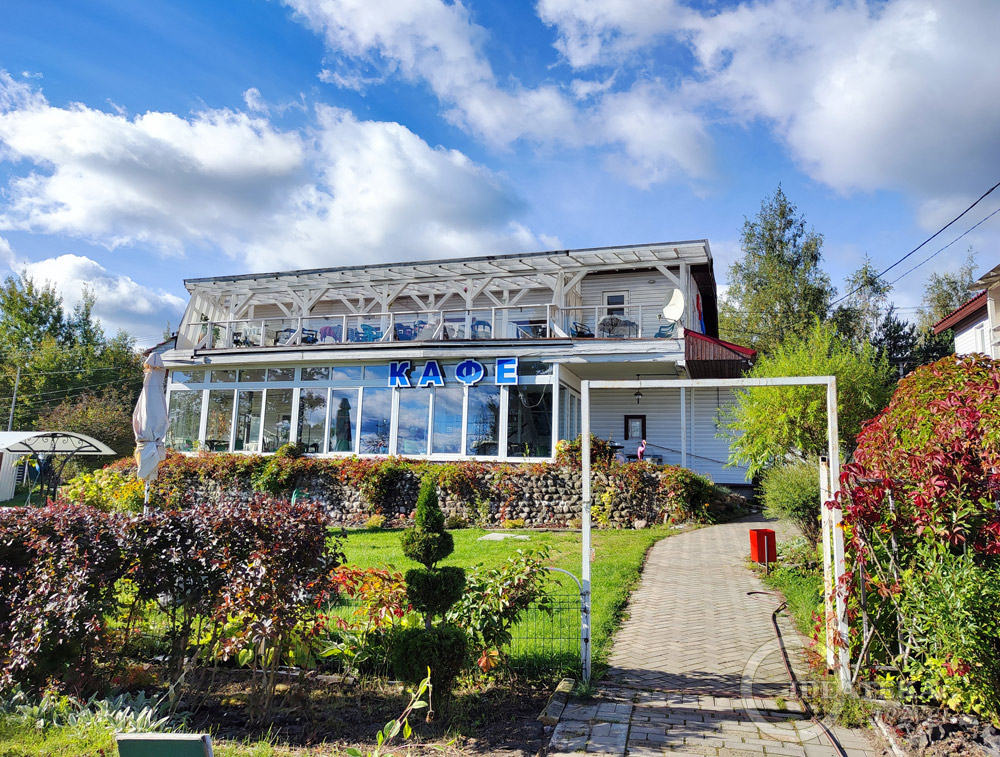 Кафе "Причал" в Лосево