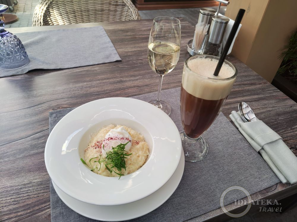 Завтрак в ресторане "Парк"